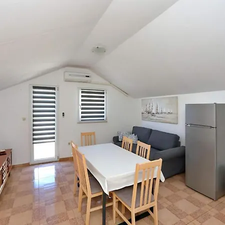 House Casa Nostra